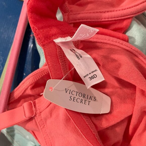 New with tags  Victoria's  Secret underwire bra Size 36D - Picture 3 of 3